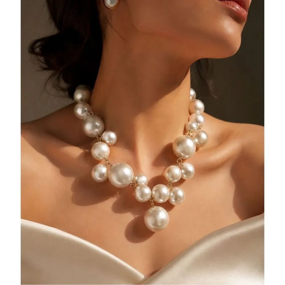 NWOT Zara Luxury Statement Pearl Necklace